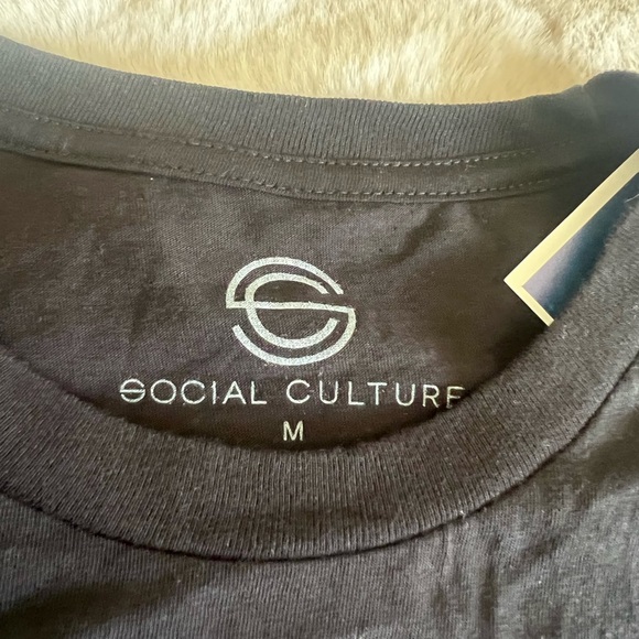 NWT Sugar skull cropped tee - Picture 3 of 3